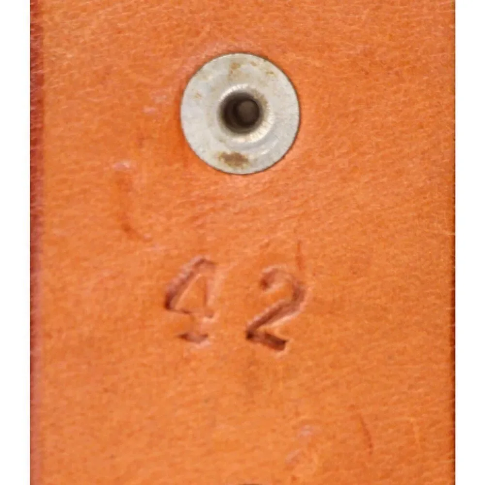 Unbranded handcrafted tan